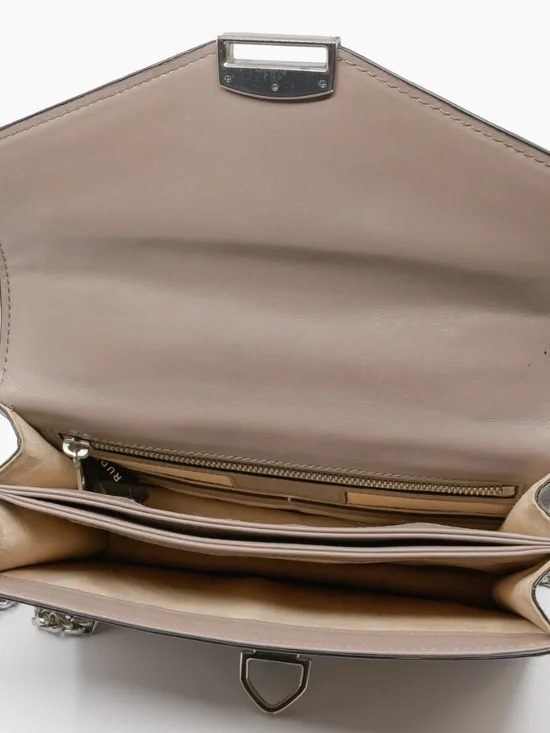 RUDSAK Leather Crossbody Bag with Wheat/Spiga Link Strap - Picture 8 of 15